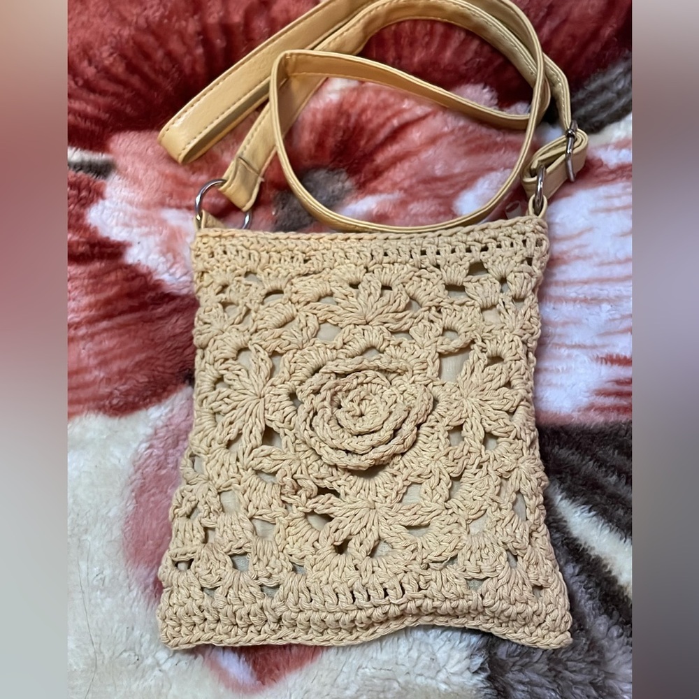 Chic Beige Crochet Crossbody Bag